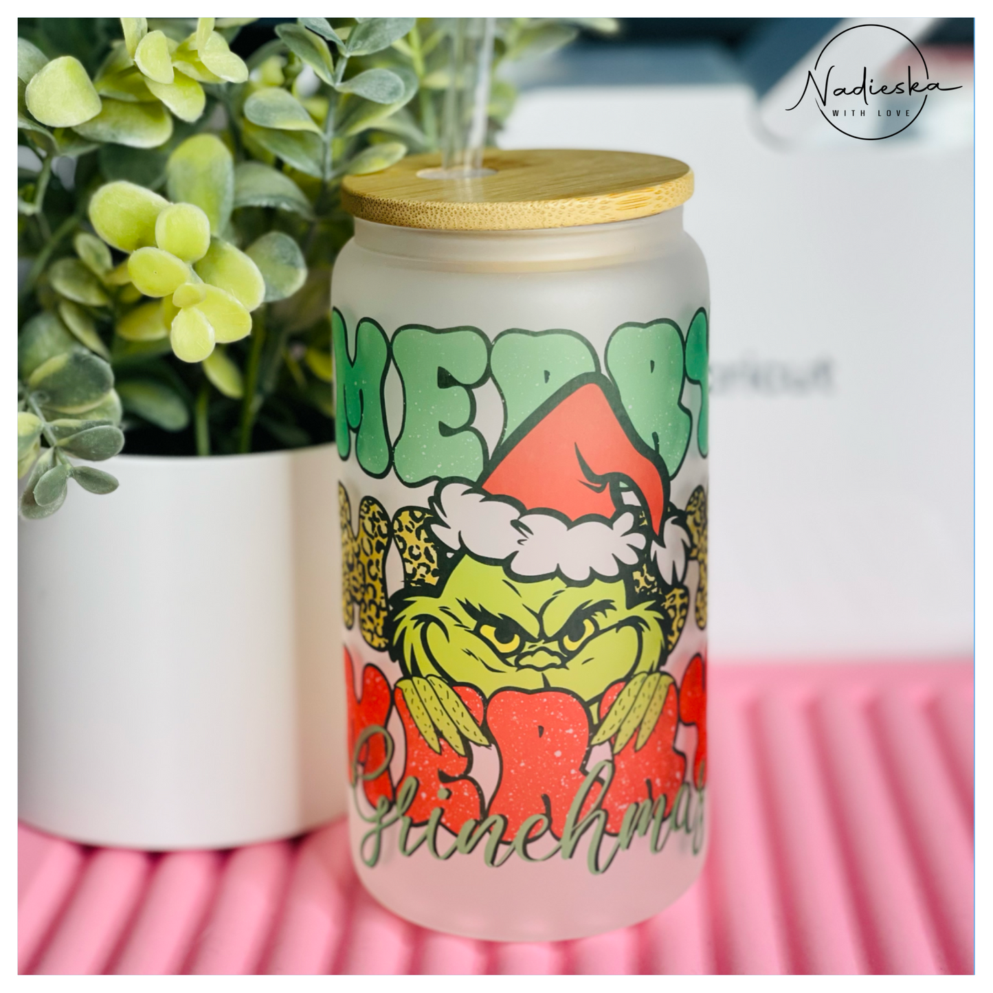 Merry Grinchmas frosted can glass